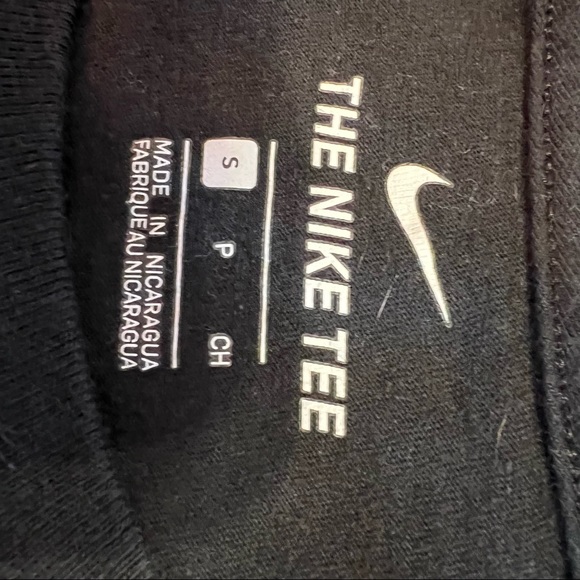 Nike T-Shirt and Backpack Combo - Picture 10 of 10